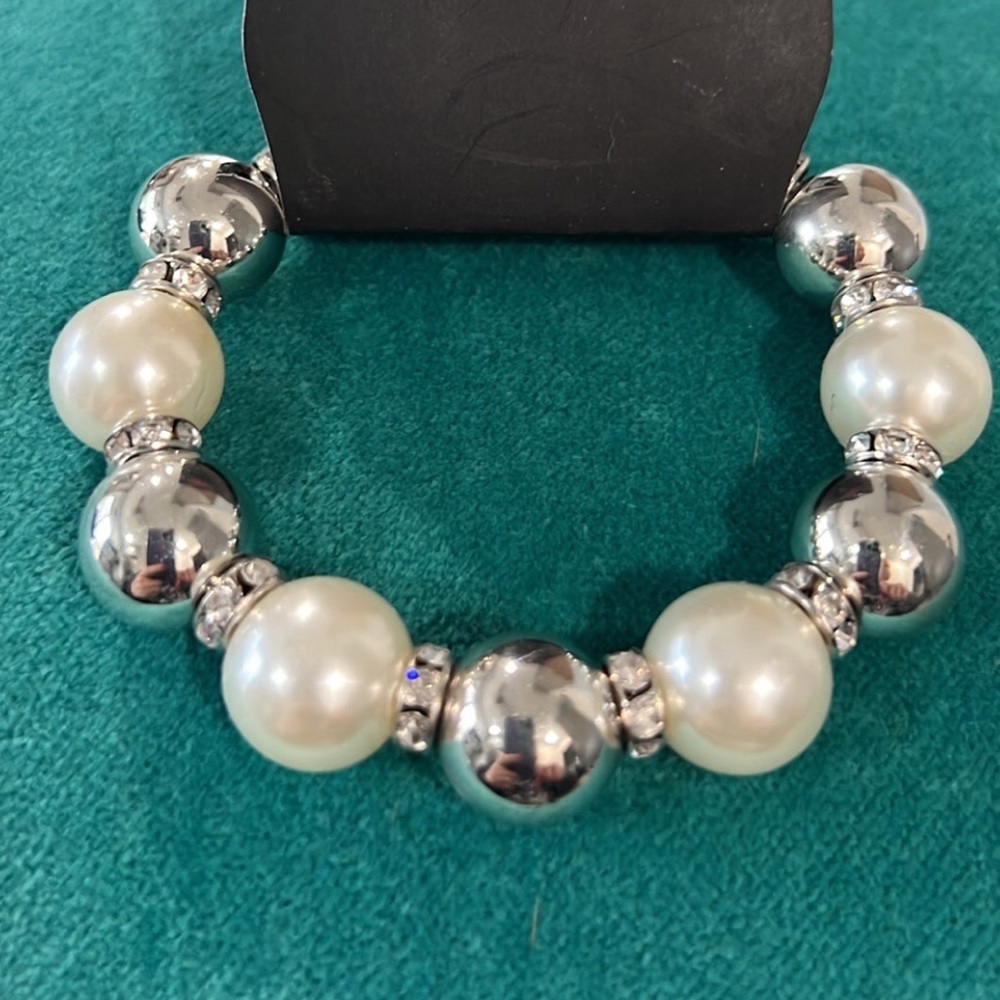 Beautiful Pearl Bracelet